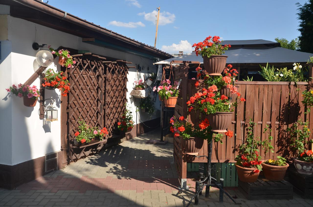 Motel Eden Zamość Екстериор снимка