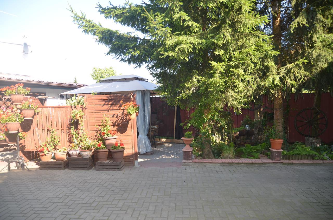Motel Eden Zamość Екстериор снимка